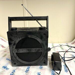 Ihome speaker bluetooth ibN4 grey pre-own work great